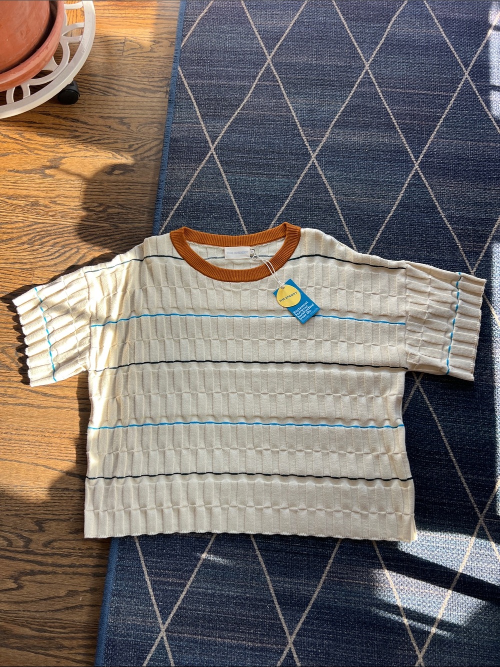 The Endery M/L wiggle stripe knit grid tee - brugmansia